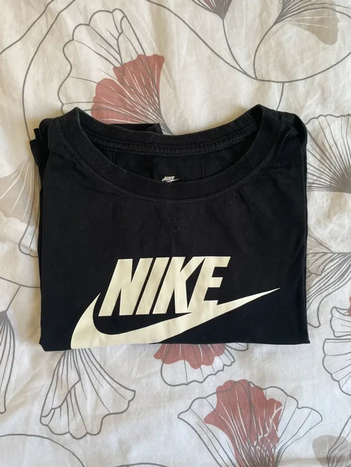 T-shirt court Nike noir