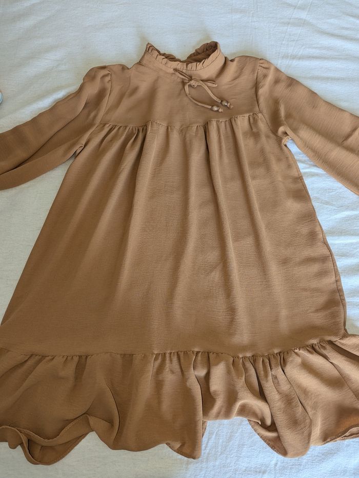 Robe ample beige camel taille 38 M