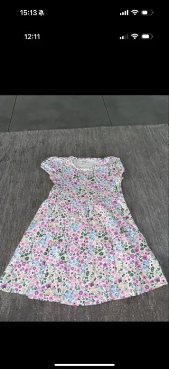 Robe fleurie filles taille 116 c&a
