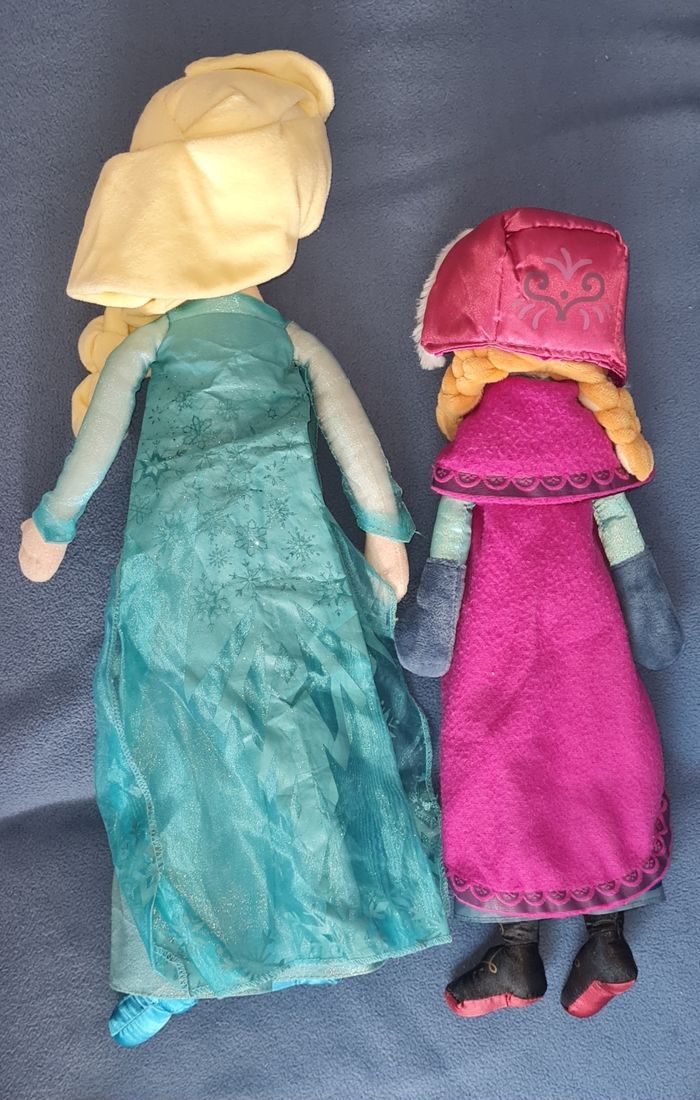 Lot de 2 poupées chiffon Disney REINE DES NEIGES Elsa et Anna - photo numéro 2