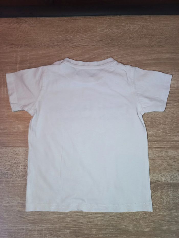 Vends t-shirt manches courtes 24 mois - photo numéro 3