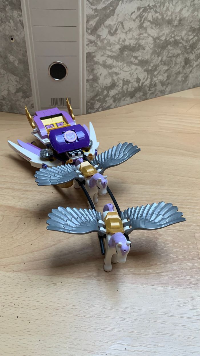 Lego Friends 41077-Le traîneau d'Aira