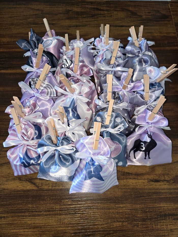 Neuf calendrier de l'avent stitch disney pochette tissu figurine - photo numéro 3