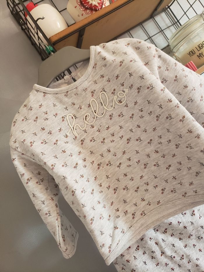 Ensemble 🎀 Kiabi 12 mois 5€ - photo numéro 3