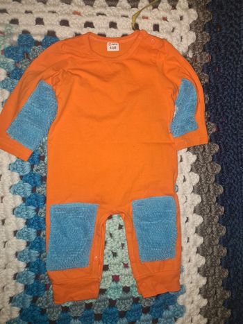 Combinaison sans pieds 6/9mois