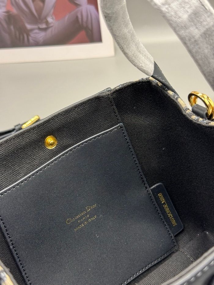 Dior    signature - photo numéro 7