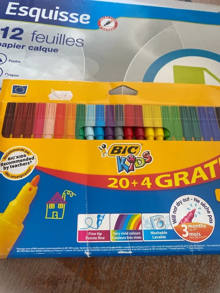 Lots de affaires scolaires - photo numéro 4