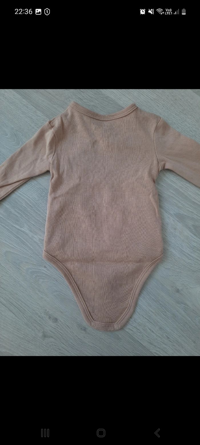 Lot 3 bodies manches longues 3 mois - photo numéro 4
