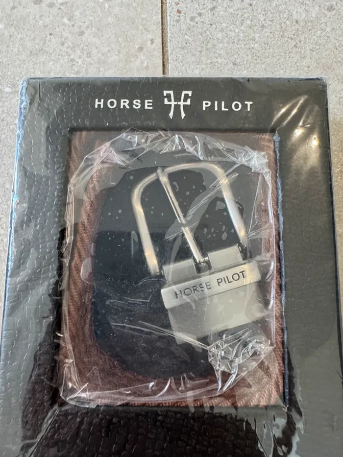 Ceinture marron Horse Pilot, neuve 120cm