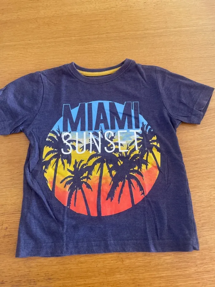 9 t-shirt 4 ans - photo numéro 2