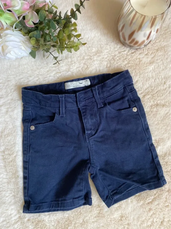 💙Sublime short fille GUESS - 3 ans - TBE - Chic et confortable💙 - photo numéro 2