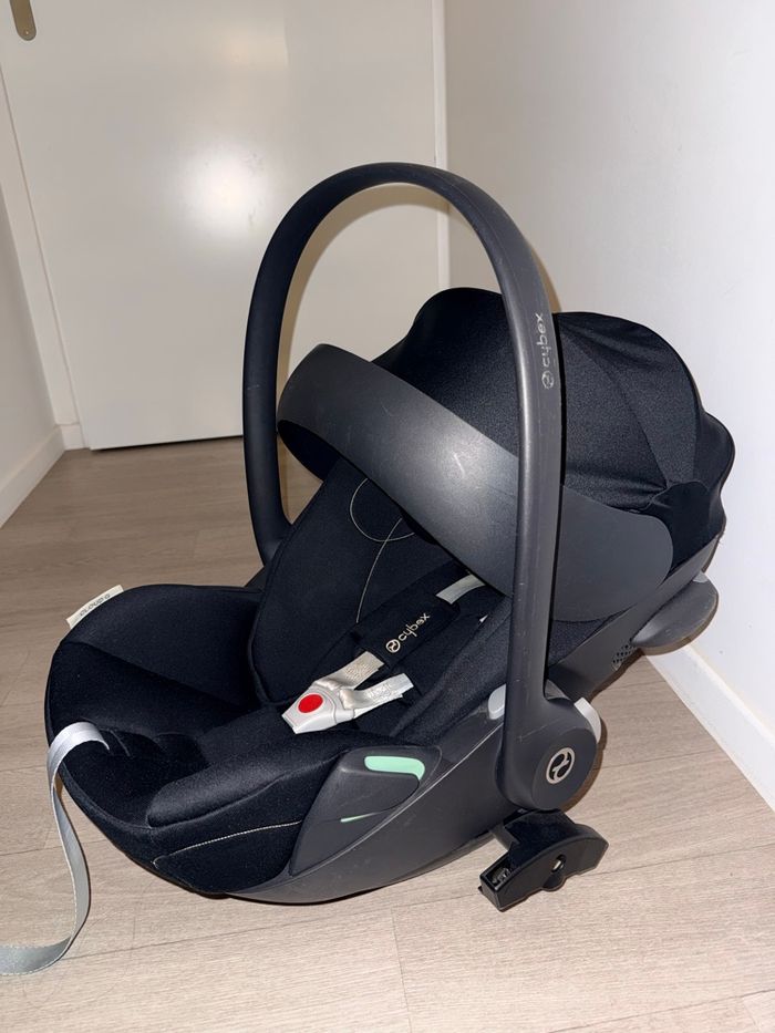 Cosy cybex cloud G i-size moon black - photo numéro 3