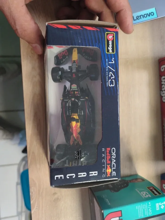Lot de 5 voitures burago formule 1 1/43 - photo numéro 10