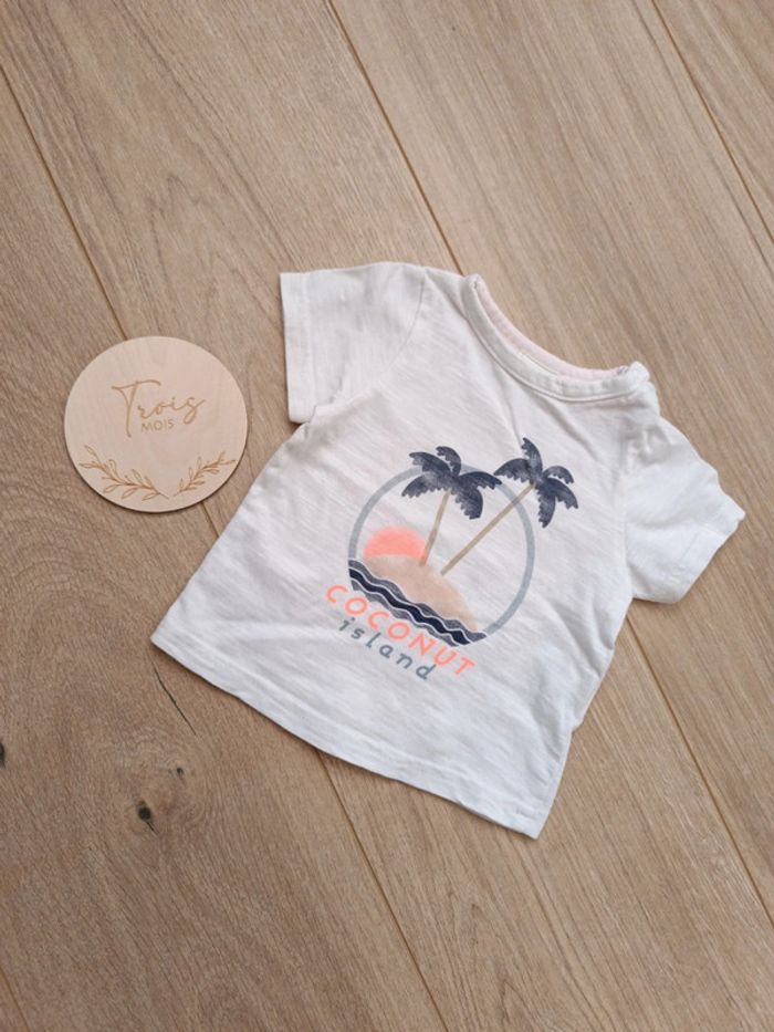Tee shirt