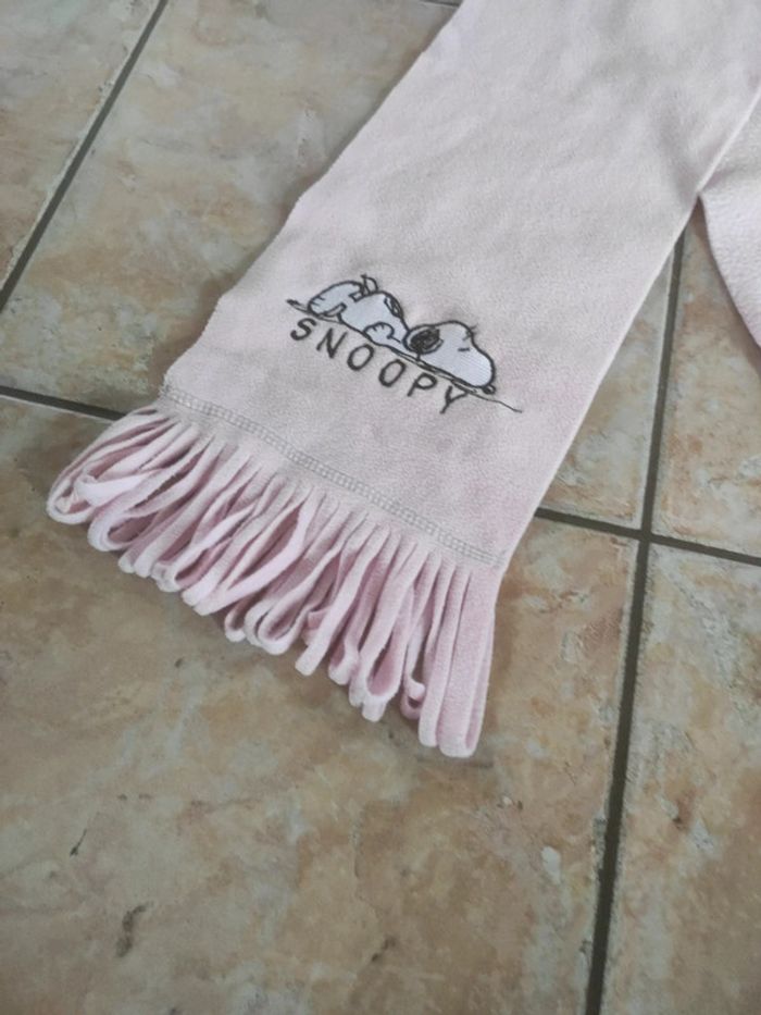 Écharpe Snoopy neuve - photo numéro 3