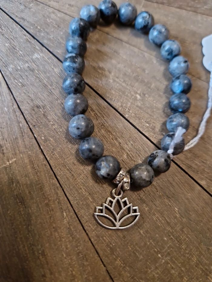 Bracelet Larvikite et lotus neuf - photo numéro 2