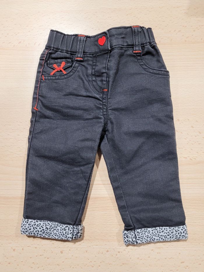 4 pantalons 6/9 Mois - photo numéro 11