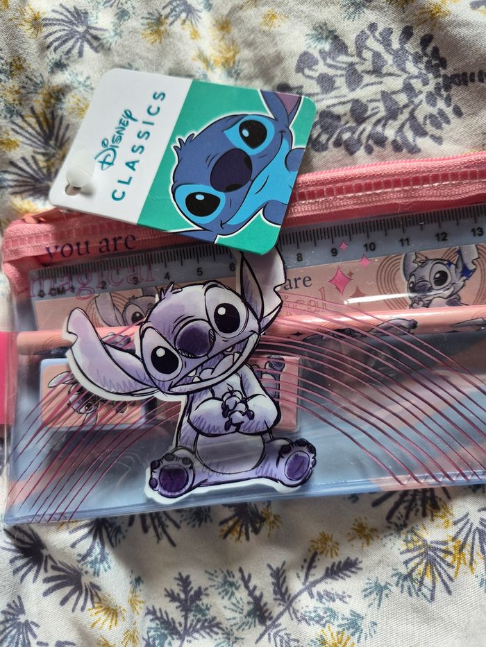 Coffret papeterie neuf stitch disney - photo numéro 2