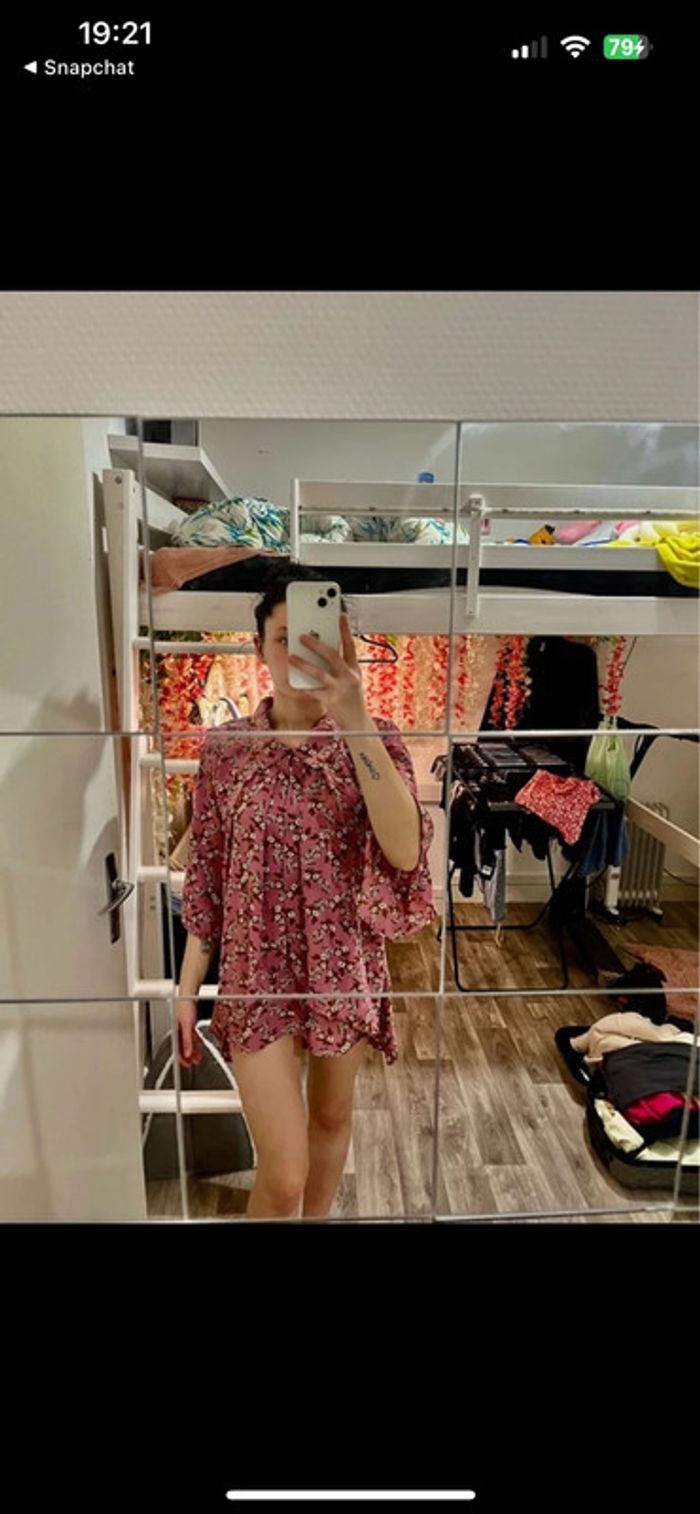 Très belle chemise à fleur - photo numéro 5