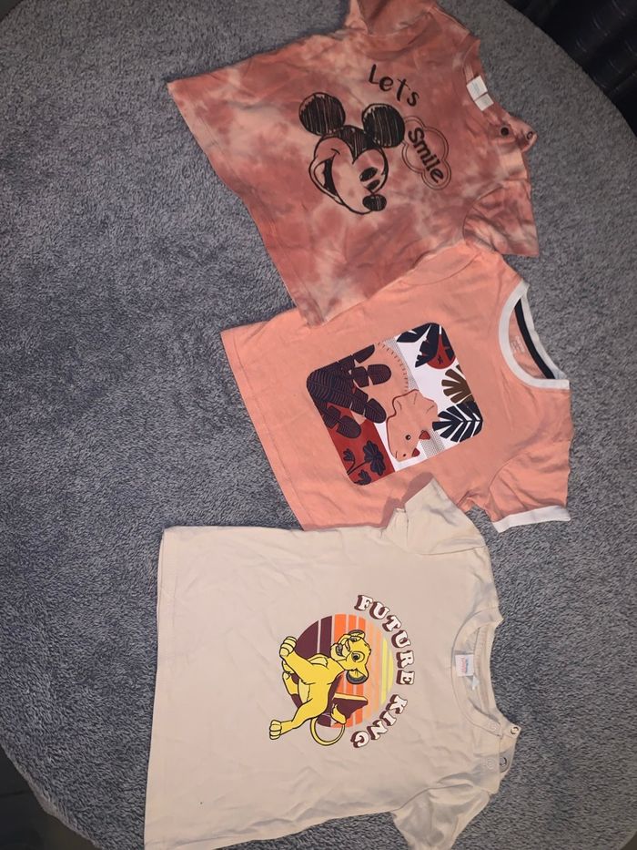 Lot t shirt 18 mois Mickey simba obaibi