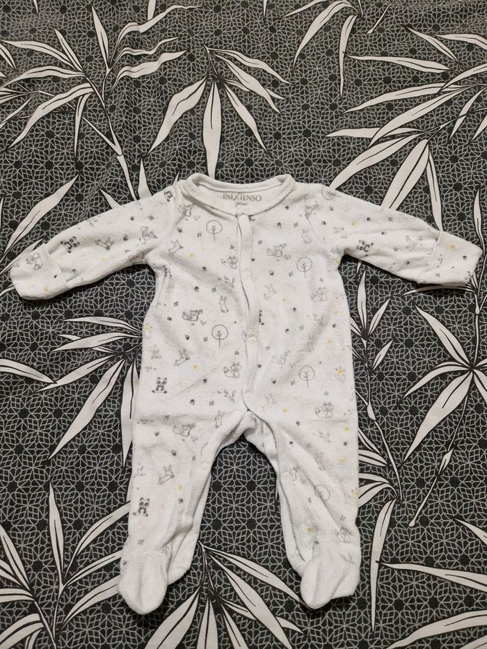 Lot pyjamas  1 mois - photo numéro 3