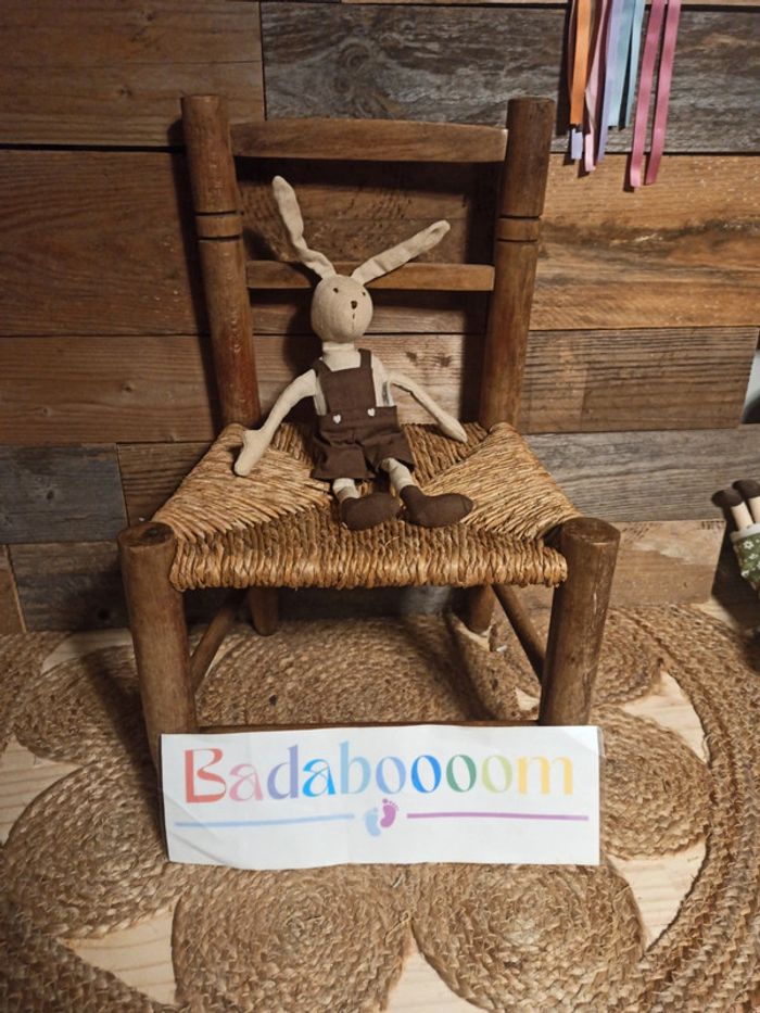 Peluche lapin côté table tbe