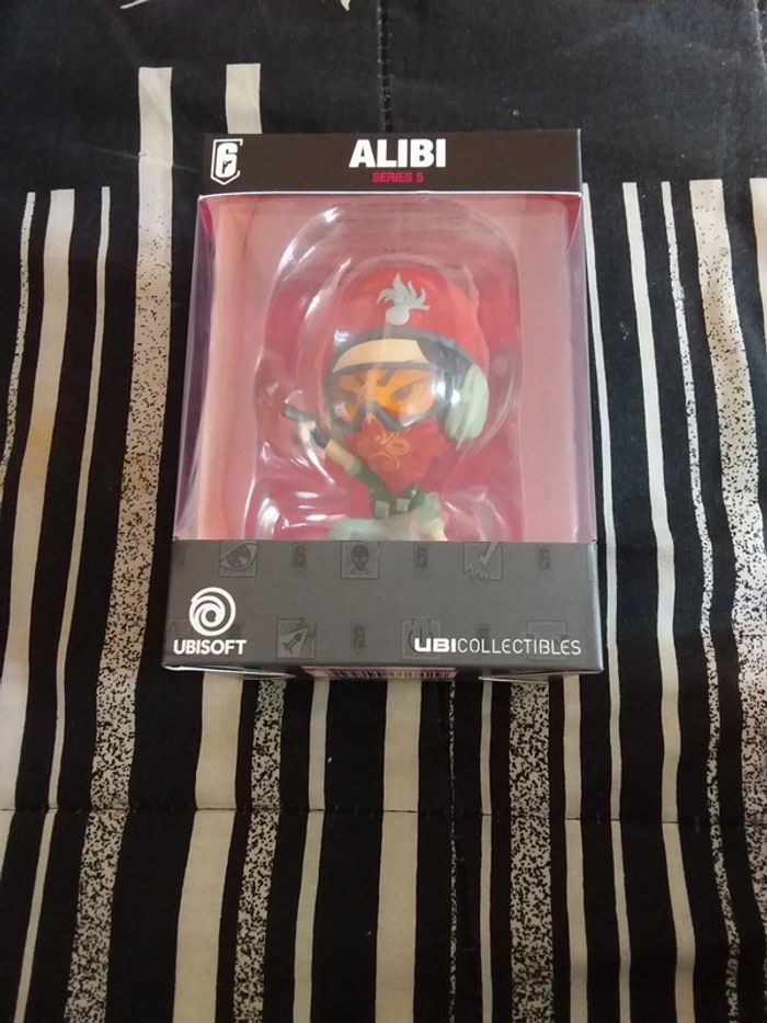 4 figurines six collection ubisoft série 5