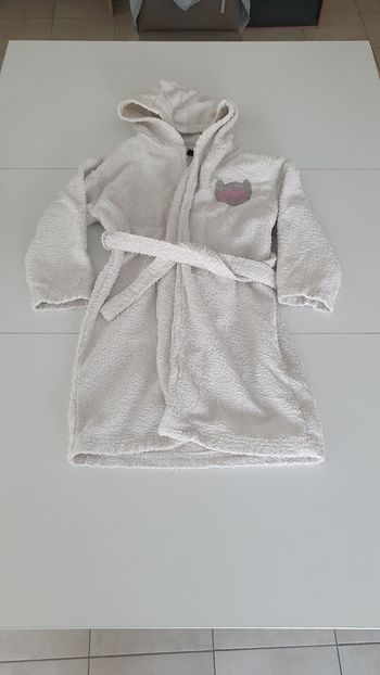 Peignoir blanc en 6/8 ans