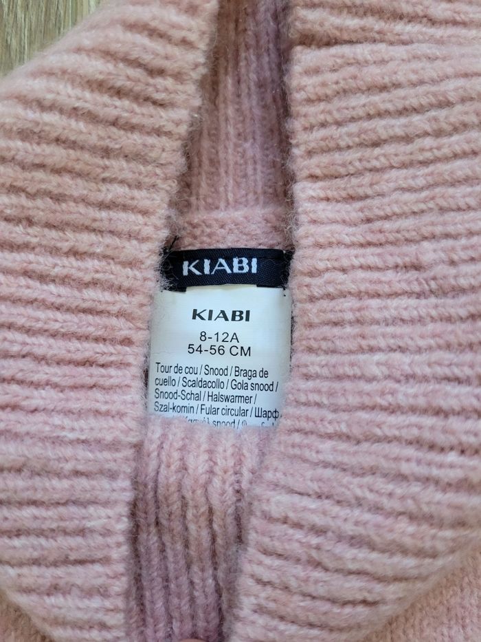 Tour de cou rose - photo numéro 3