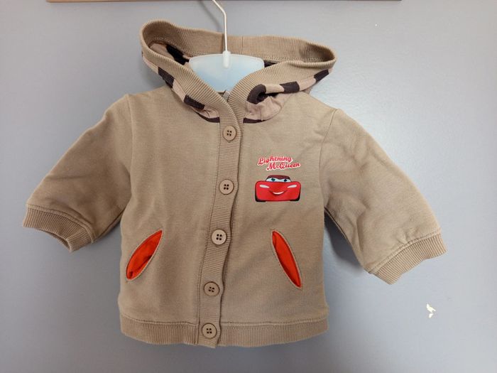 Gilet à capuche 1 mois