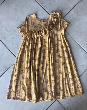 Robe tape à l’ œil 10ans