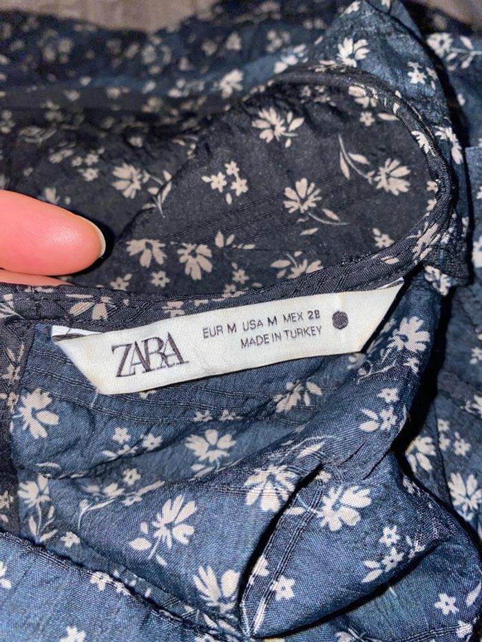 Robe ZARA Courte Imprimée Fleurs Avec Volant Taille M - photo numéro 7