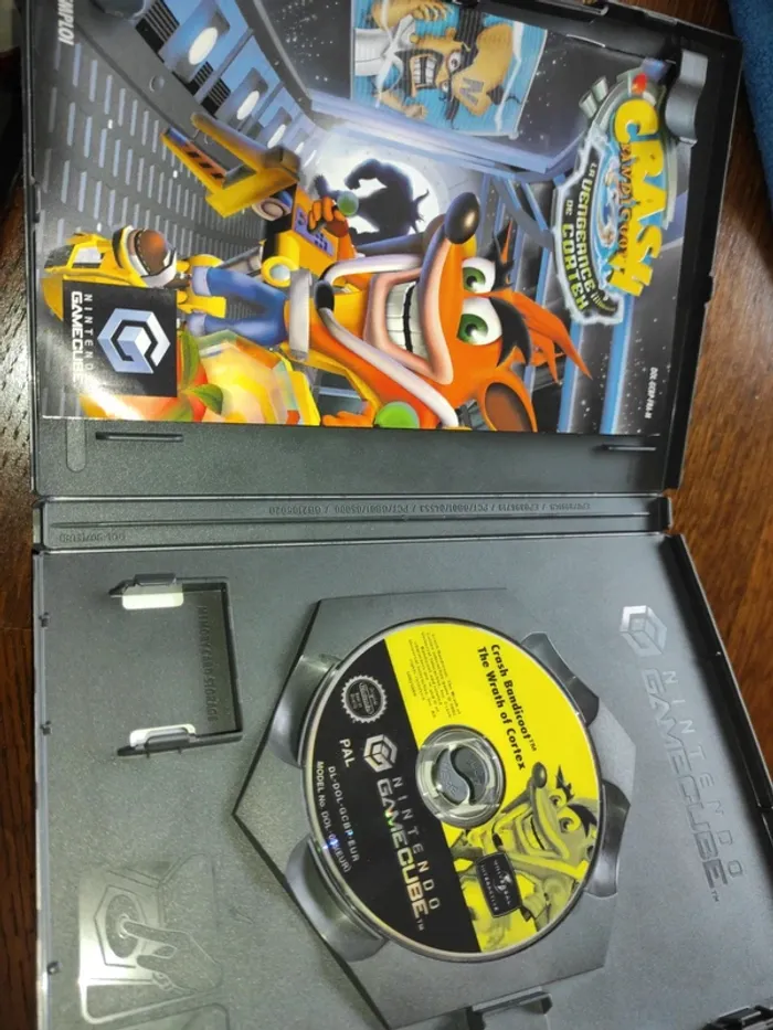 Crash bandicoot nintendo GameCube - photo numéro 3