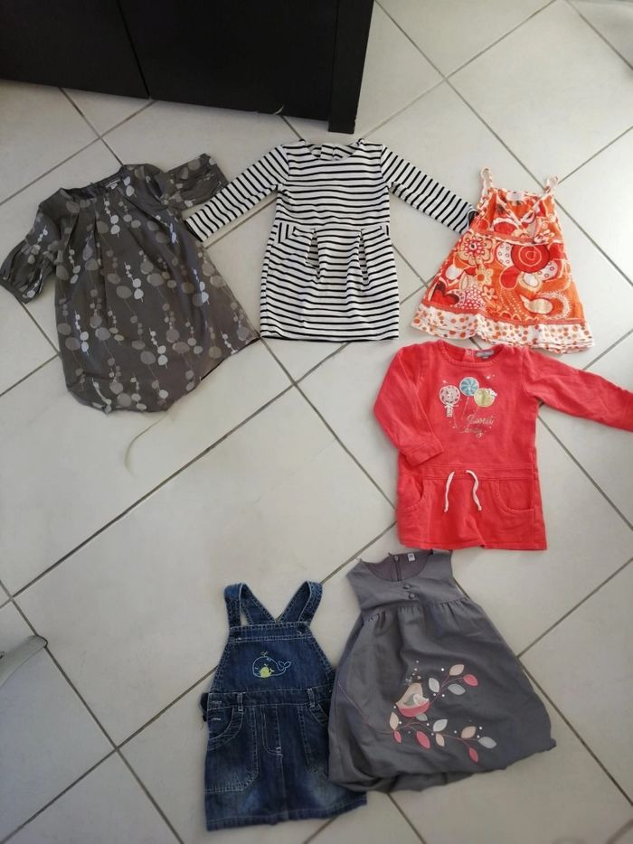 Lot de 6 robes 2 ans manches longues et sans manches