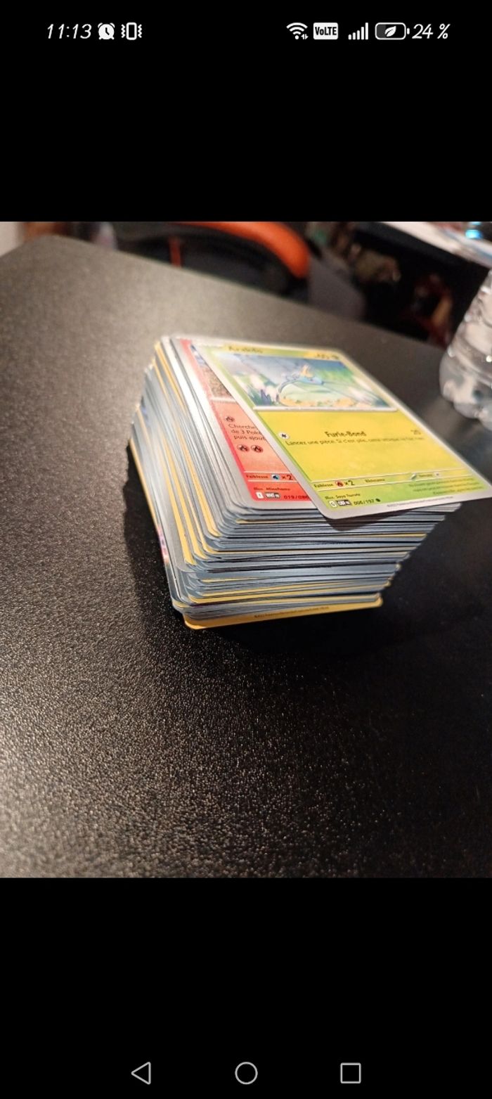 Lot 121 cartes Pokémon (attention doublon)