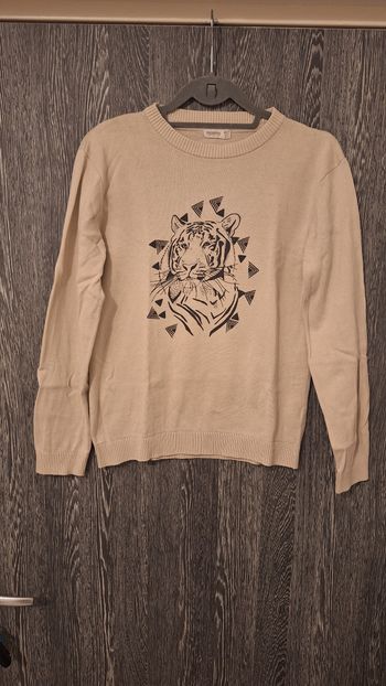 Pull maille fine crème imprimé tigre
