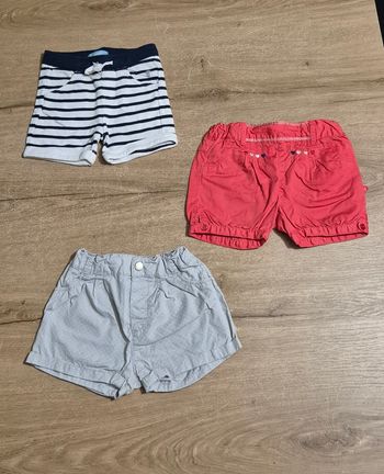 Lot shorts 18 mois