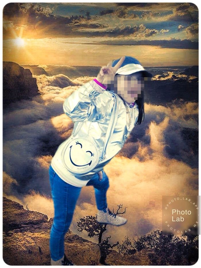 Veste coupe vent 8 ans + 5 paires de socquettes Smileys - photo numéro 2