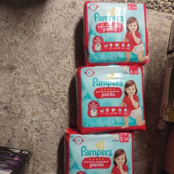 Couche-culotte Pampers premium protection taille 5