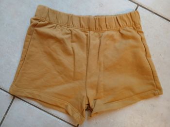 Short 4ans 104cm