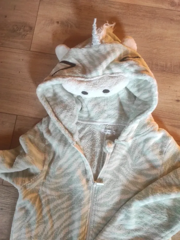 Surpyjama licorne taille xs - photo numéro 3