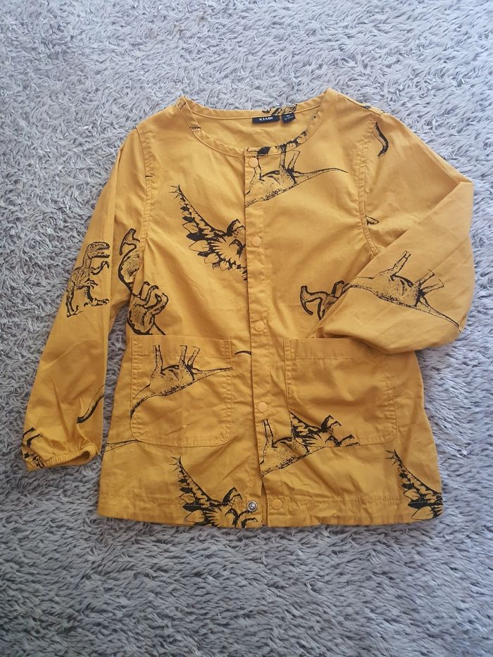 Blouse Dino fille kiabi 4ans.