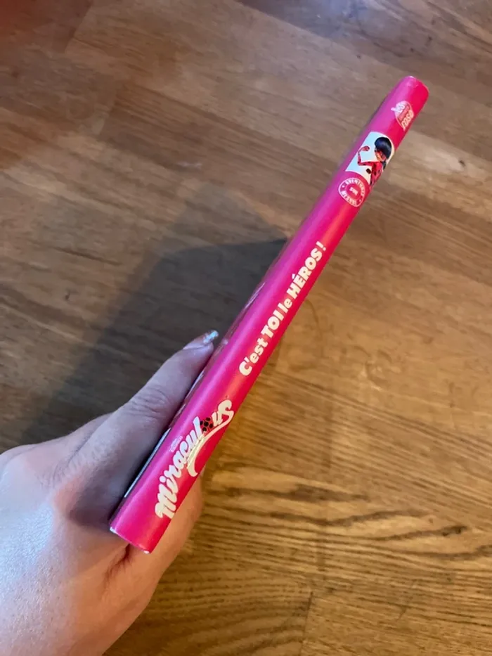 Grand Livre La bibliothèque Rose Miraculous C’est toi le héros - photo numéro 3