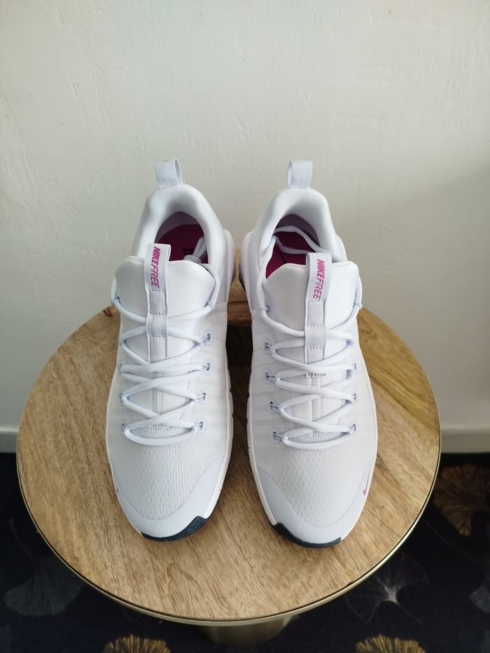 Baskets Nike T 42 - photo numéro 3