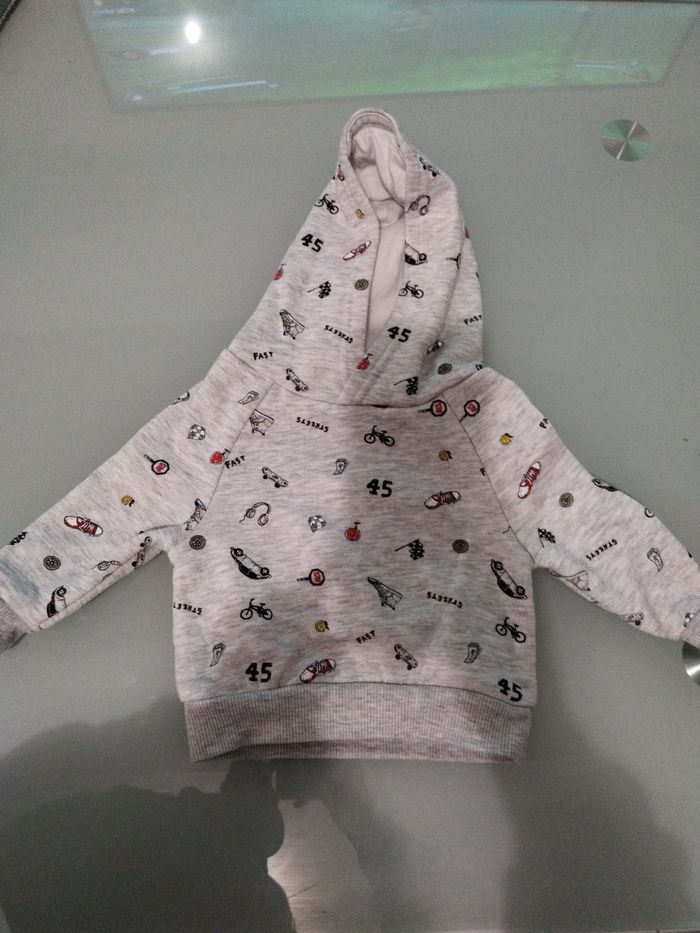 Sweat bébé - 0-3 mois.