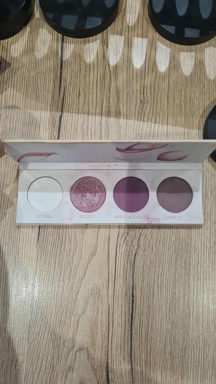 Gros lot de Palette yeux younique - photo numéro 5