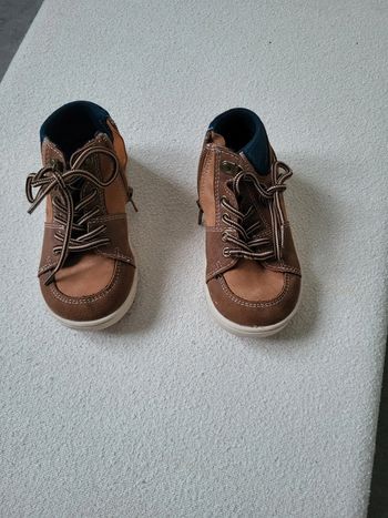 Chaussures montantes garçon taille 23