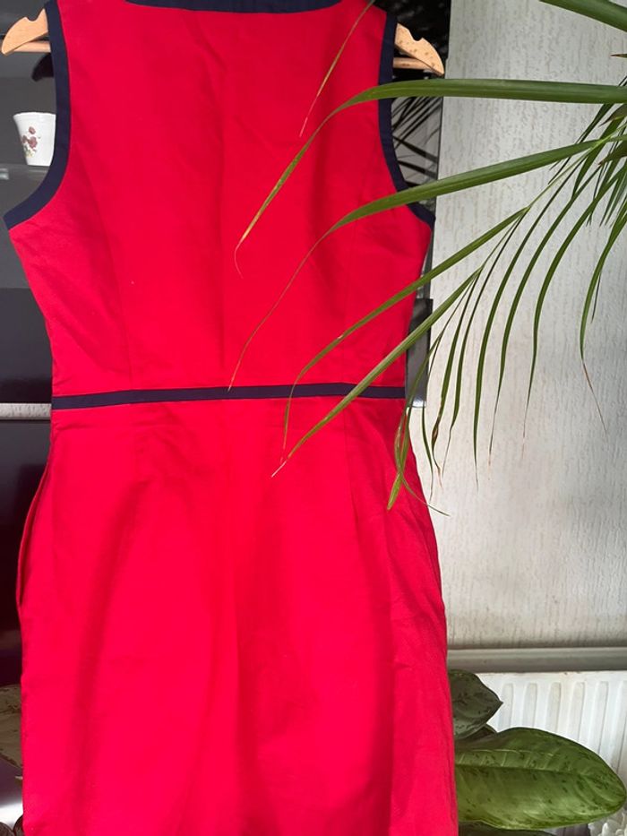 Robe Tommy taille 8 - photo numéro 7
