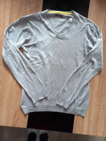 Pull gris homme T.S