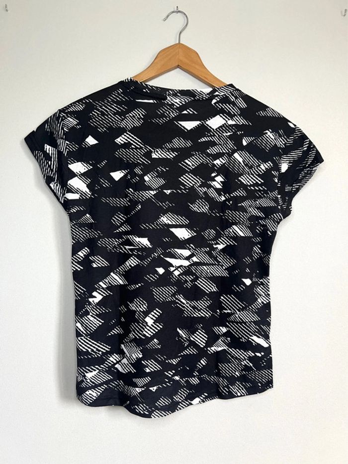 T-shirt de sport Puma noir et blanc - photo numéro 2